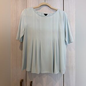 Ann Taylor‎ Powder Blue Pleated Blouse Medium Rayon Blend Workwear Polished Look